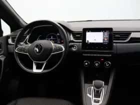 Renault Captur (2022) thumbnail 5