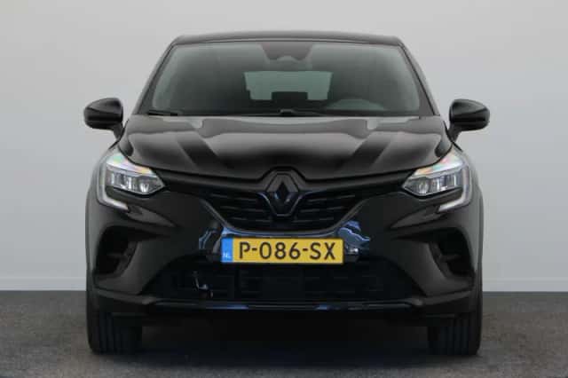 Renault Captur (2022) thumbnail 6