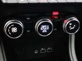 Renault Captur (2024) thumbnail 30