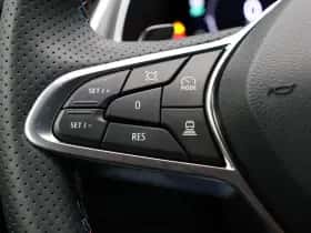 Renault Captur (2024) thumbnail 23