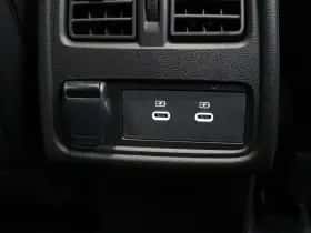 Renault Captur (2024) thumbnail 4