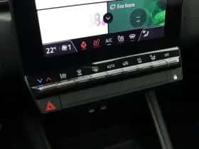 Renault Captur (2024) thumbnail 34