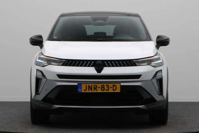 Renault Captur (2024) thumbnail 6