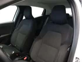 Renault Clio (2021) thumbnail 34