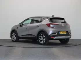 Renault Captur (2022) thumbnail 2