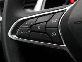 Renault Captur (2022) thumbnail 21