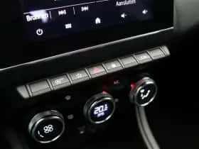 Renault Captur (2022) thumbnail 31