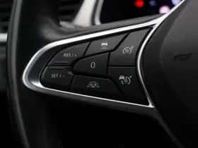 Renault Captur (2021) thumbnail 23