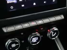 Renault Captur (2021) thumbnail 34