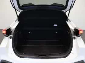 Toyota C-HR (2025) thumbnail 12