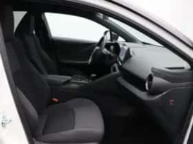 Toyota C-HR (2025) thumbnail 19