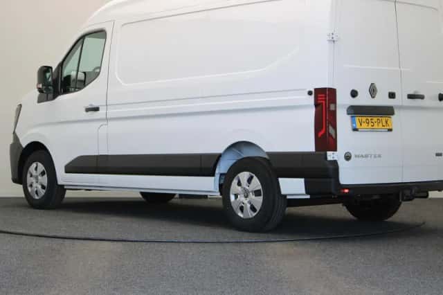 Renault Master (2026) thumbnail 2
