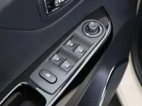 Renault Captur (2017) thumbnail 17