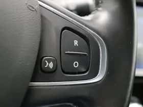 Renault Captur (2017) thumbnail 21