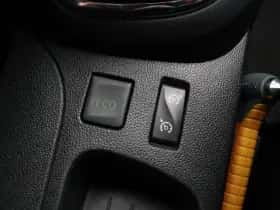 Renault Captur (2017) thumbnail 26