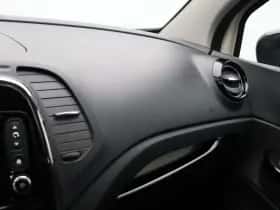 Renault Captur (2017) thumbnail 33