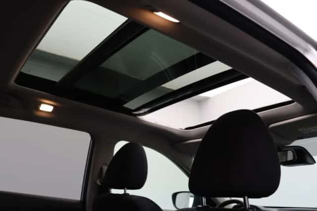 Nissan X-Trail (2016) thumbnail 5