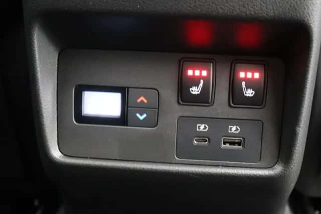 Nissan X-Trail (2024) thumbnail 4