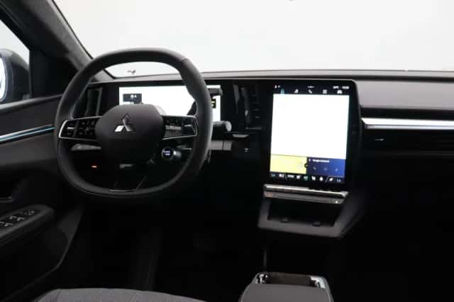 Mitsubishi Eclipse Cross (2026) thumbnail 4