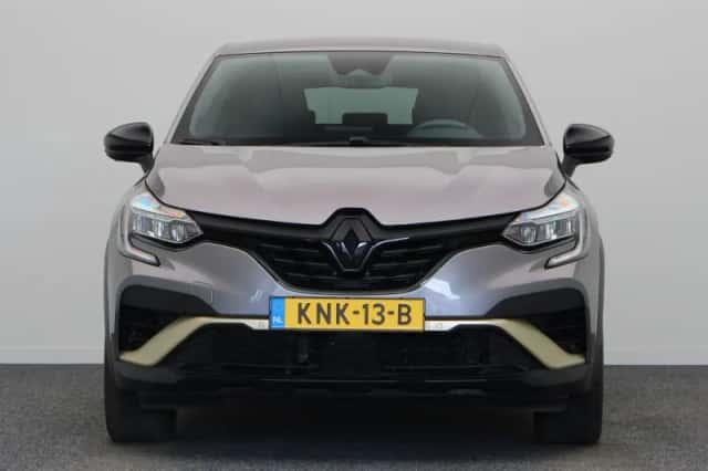 Renault Captur (2023) thumbnail 6