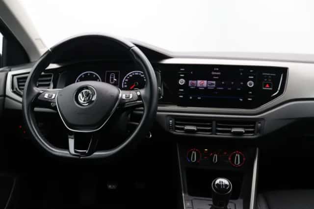 Volkswagen Polo (2019) thumbnail 5