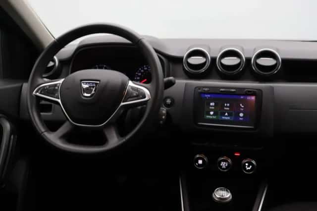 Dacia Duster (2018) thumbnail 4