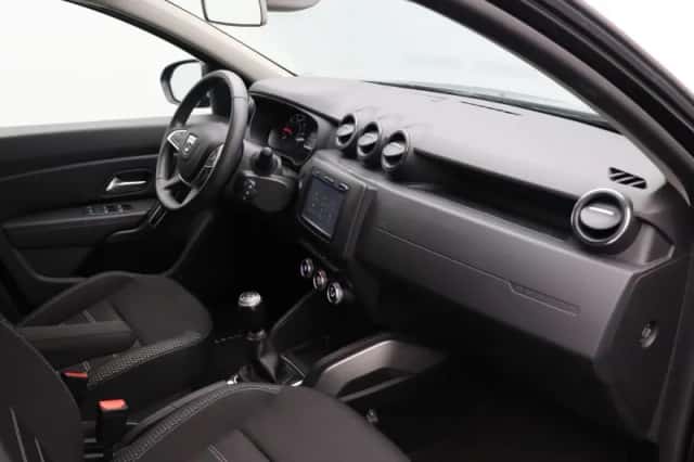 Dacia Duster (2018) thumbnail 5