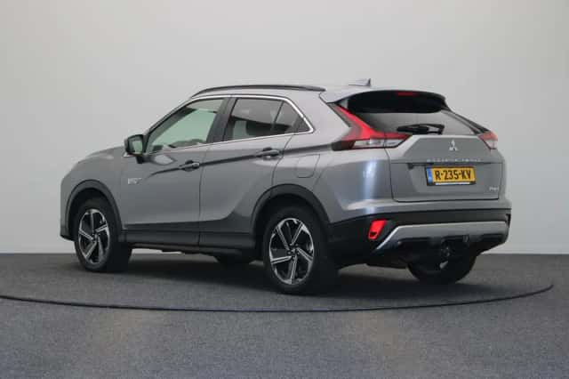 Mitsubishi Eclipse Cross (2022) thumbnail 2