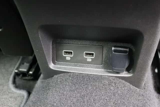 Renault Kadjar (2021) thumbnail 4