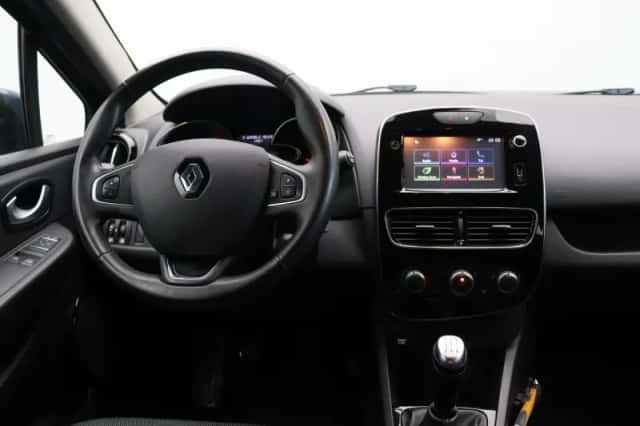 Renault Clio (2018) thumbnail 4