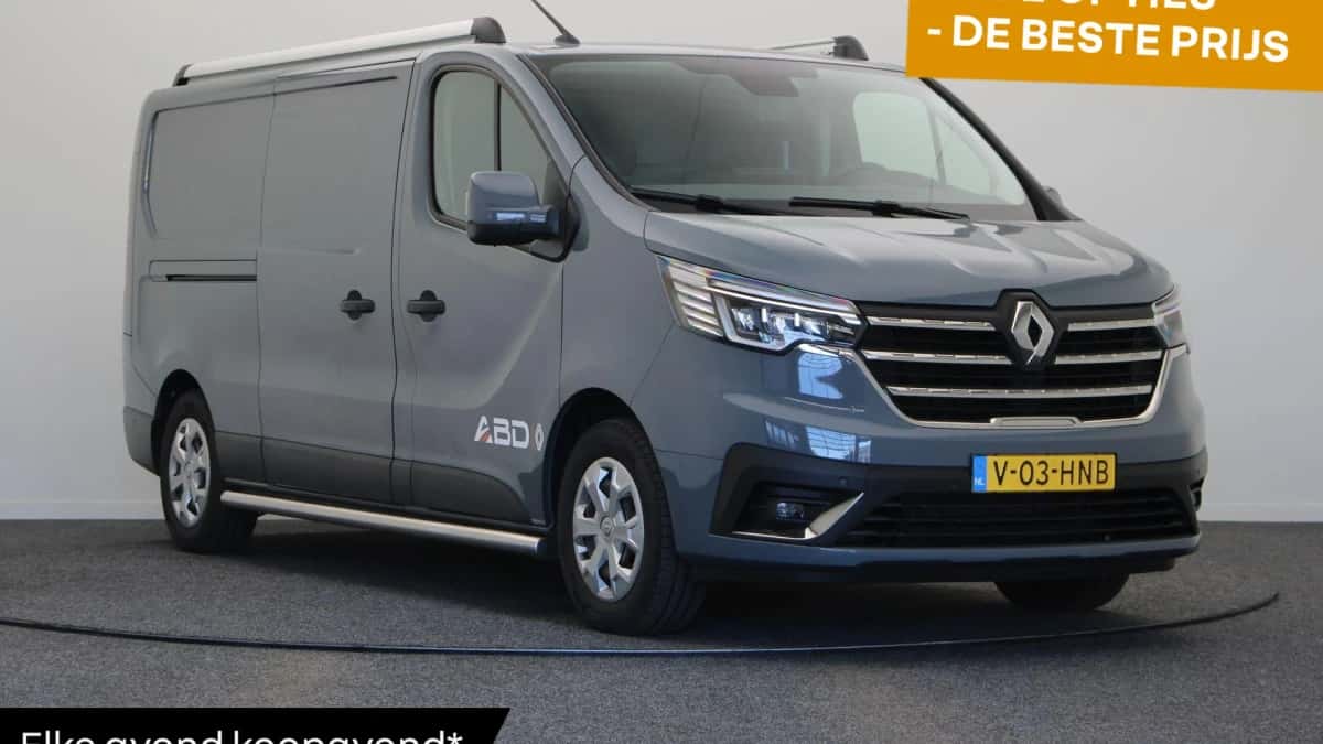 Renault Trafic (2024) — foto 1