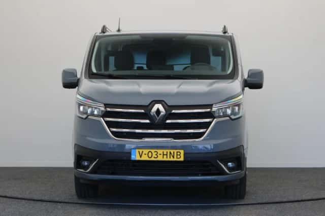 Renault Trafic (2024) thumbnail 6