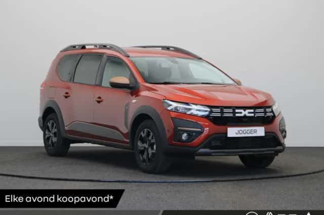 Dacia Jogger (2024) thumbnail 1