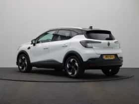 Renault Captur (2024) thumbnail 2