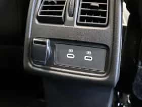 Renault Captur (2024) thumbnail 35