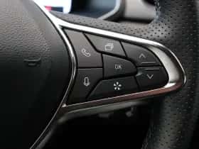 Renault Captur (2024) thumbnail 11
