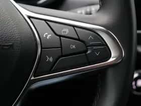Renault Captur (2024) thumbnail 44