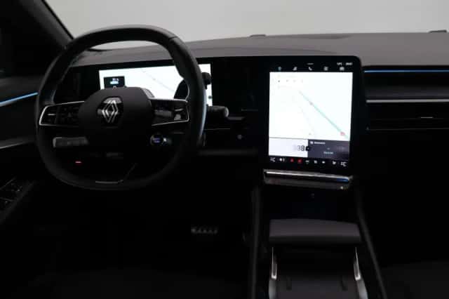 Renault Austral (2024) thumbnail 5