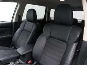 Mitsubishi Outlander (2018) thumbnail 41