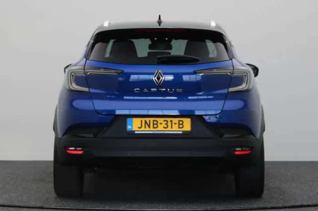 Renault Captur (2024) thumbnail 5