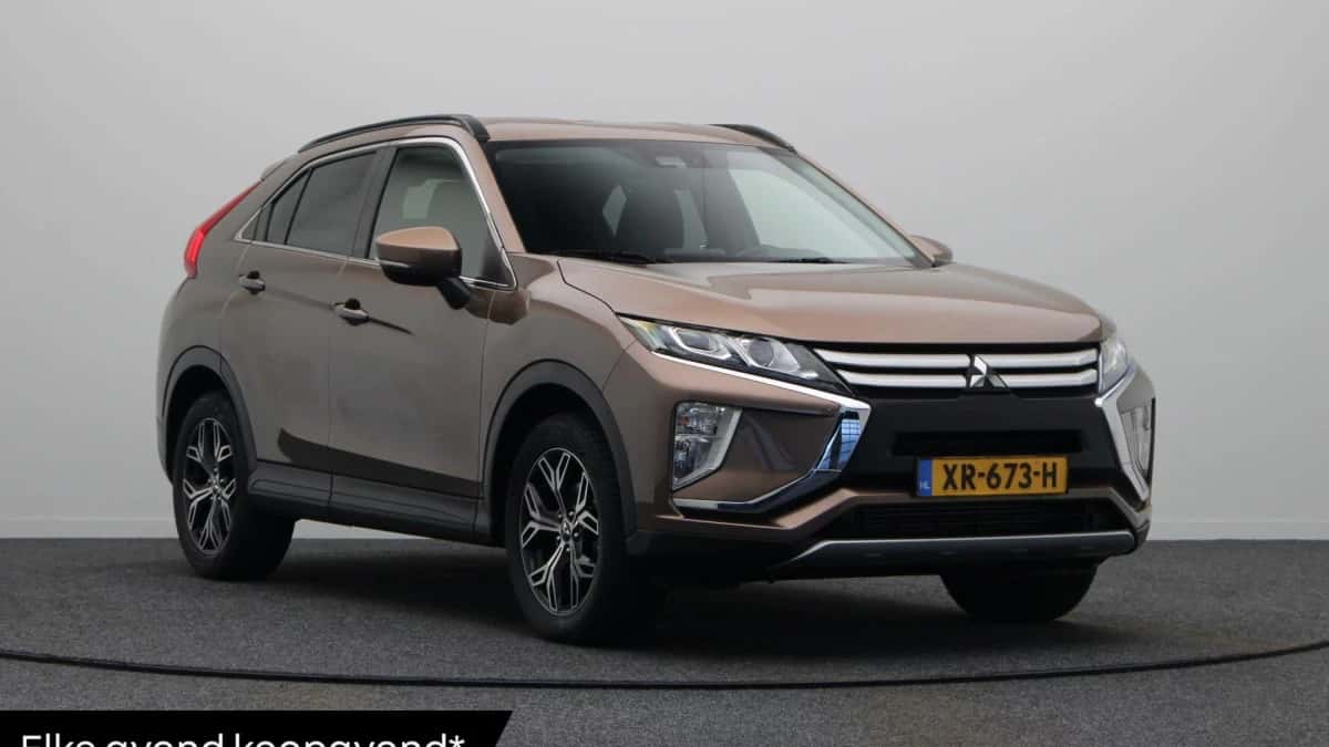 Mitsubishi Eclipse Cross (2019) — foto 1