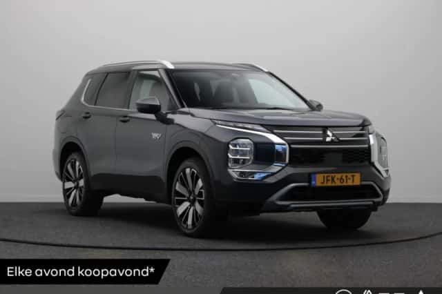 Mitsubishi Outlander (2025) thumbnail 1