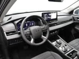 Mitsubishi Outlander (2025) thumbnail 39