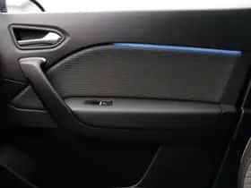 Renault Captur (2024) thumbnail 36