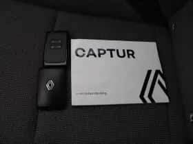 Renault Captur (2024) thumbnail 37