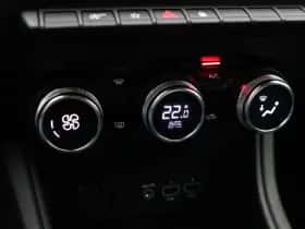 Renault Captur (2023) thumbnail 29