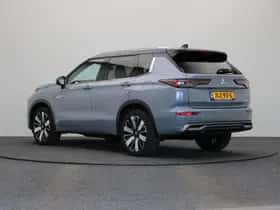 Mitsubishi Outlander (2025) thumbnail 2