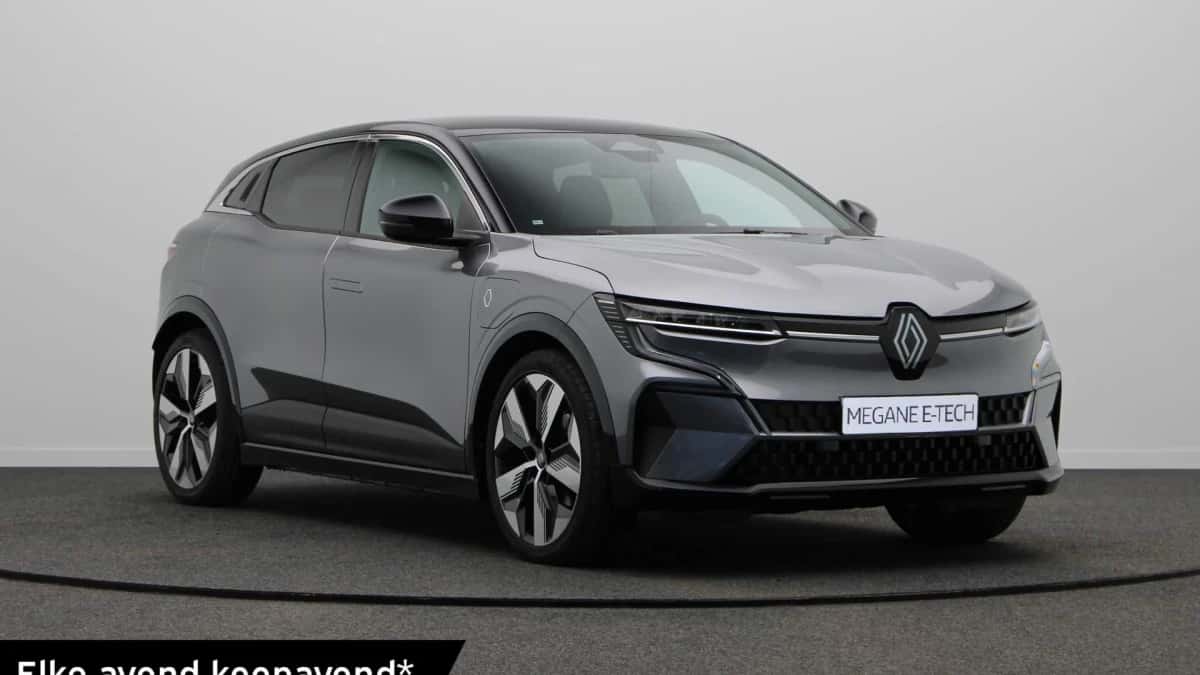 Renault Mégane E-Tech (2023) — foto 1