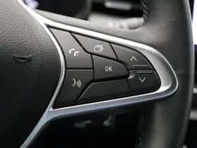 Renault Clio (2022) thumbnail 21
