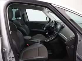 Renault Scénic (2019) thumbnail 17
